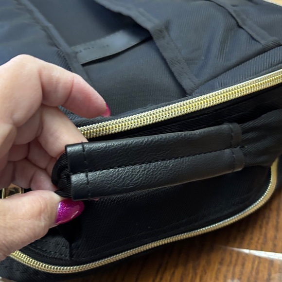 Kenneth Cole Reaction Dark Gray Backpack NWOT - Picture 9 of 11